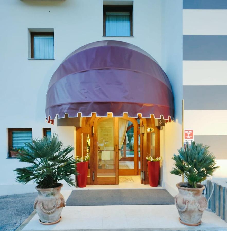 Hotel Villaguarda Prosecco Area Follina Exterior photo